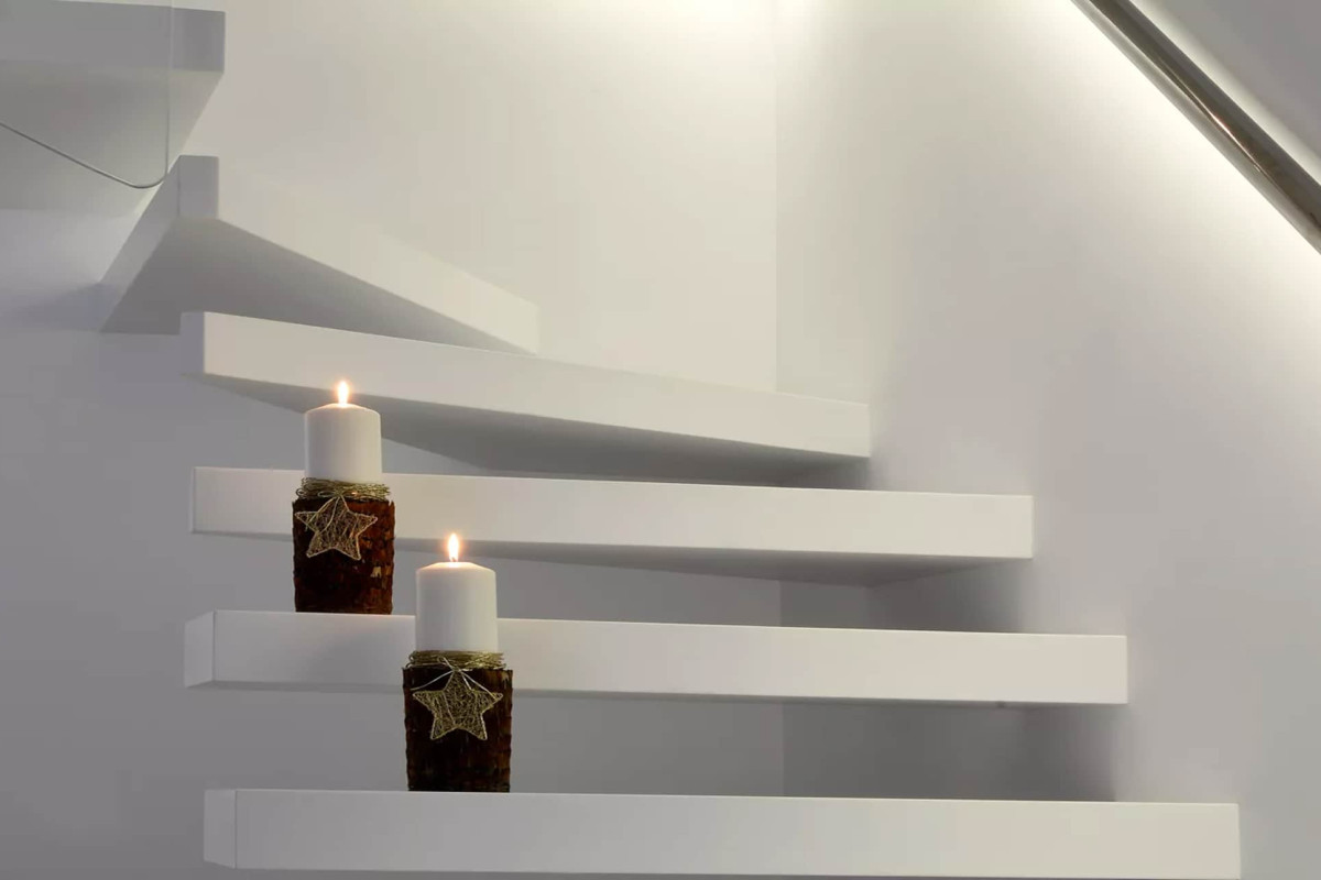 Escalera en Ménsula: Innovación en Diseño y Funcionalidad